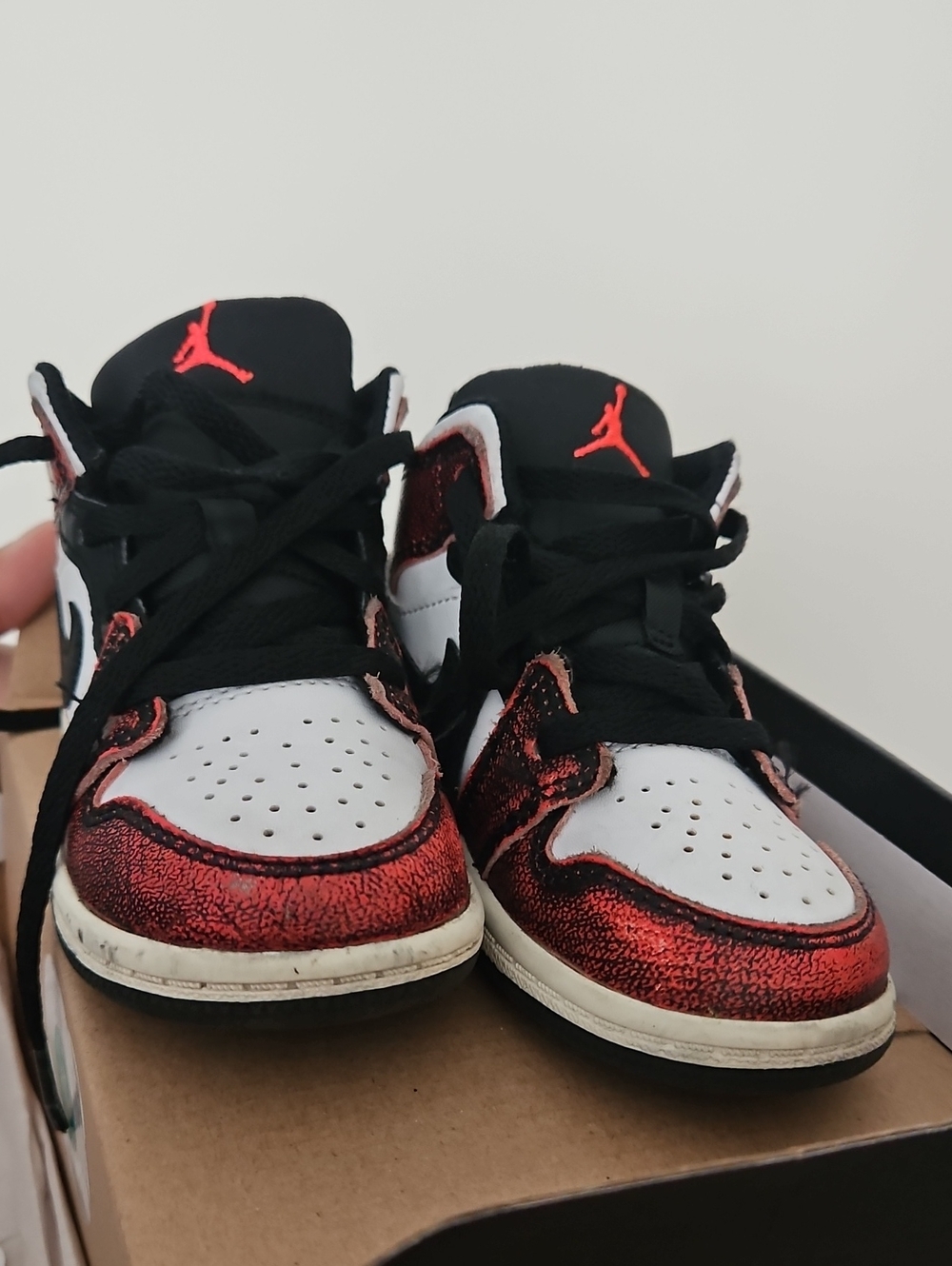 Jordan 1 - Picture 2 of 3